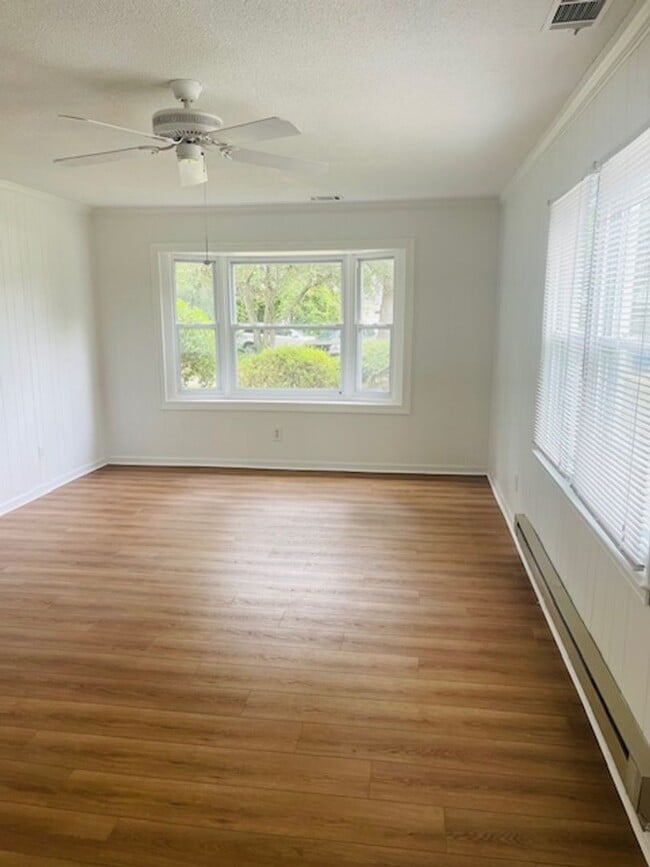 Building Photo - VIRGINIA BEACH - OCEANFRONT FOR RENT!