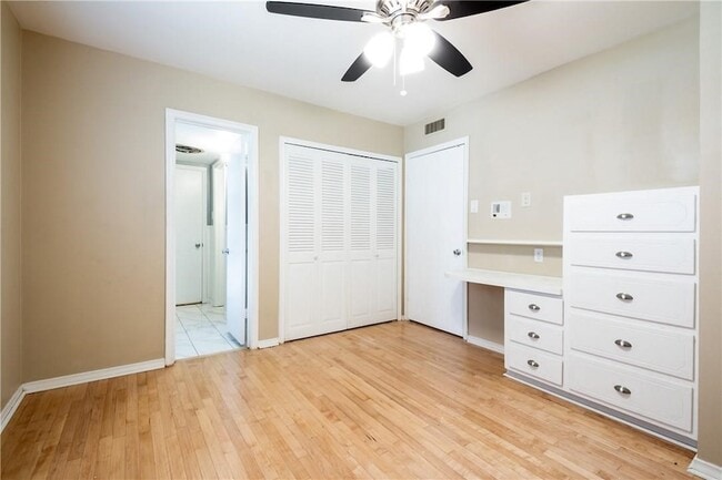 Building Photo - 1840 Baxley Dr
