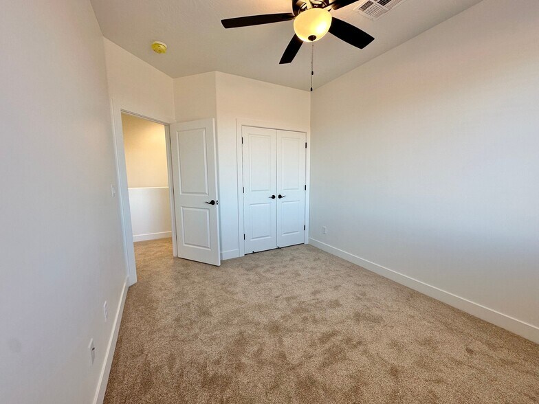 Building Photo - 127 N 2480 W