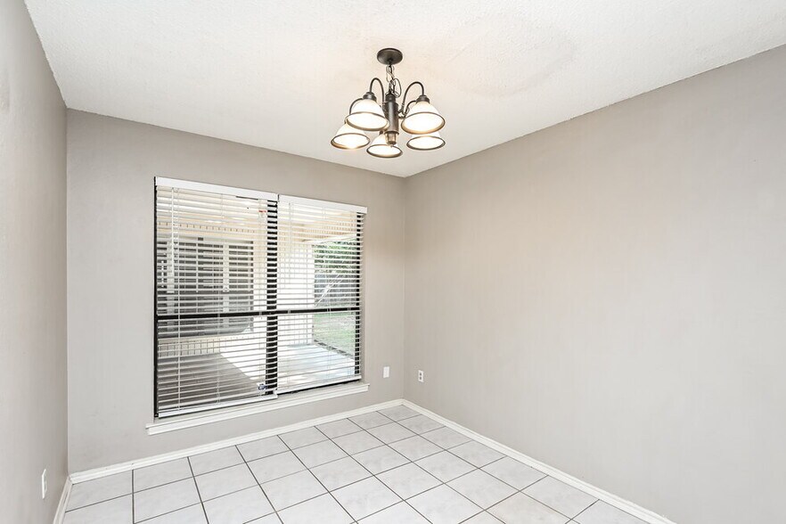 Building Photo - 7709 Harmony Dr