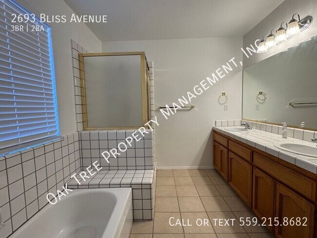 Building Photo - 2693 Bliss Ave