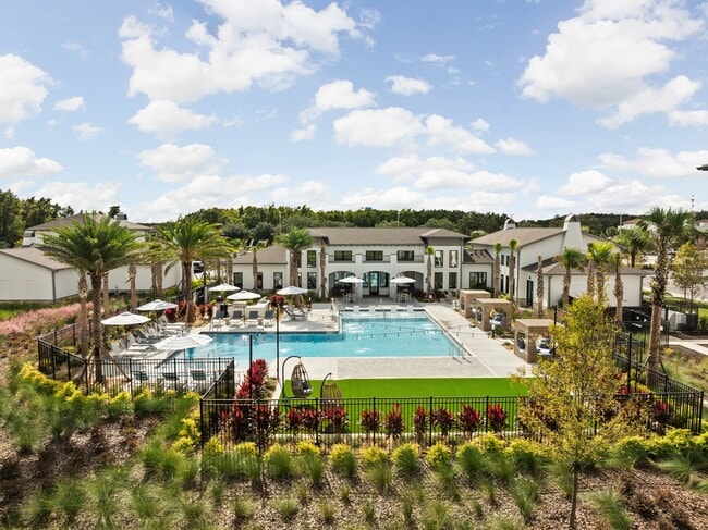 Building Photo - Terrassa Luxury Apartments