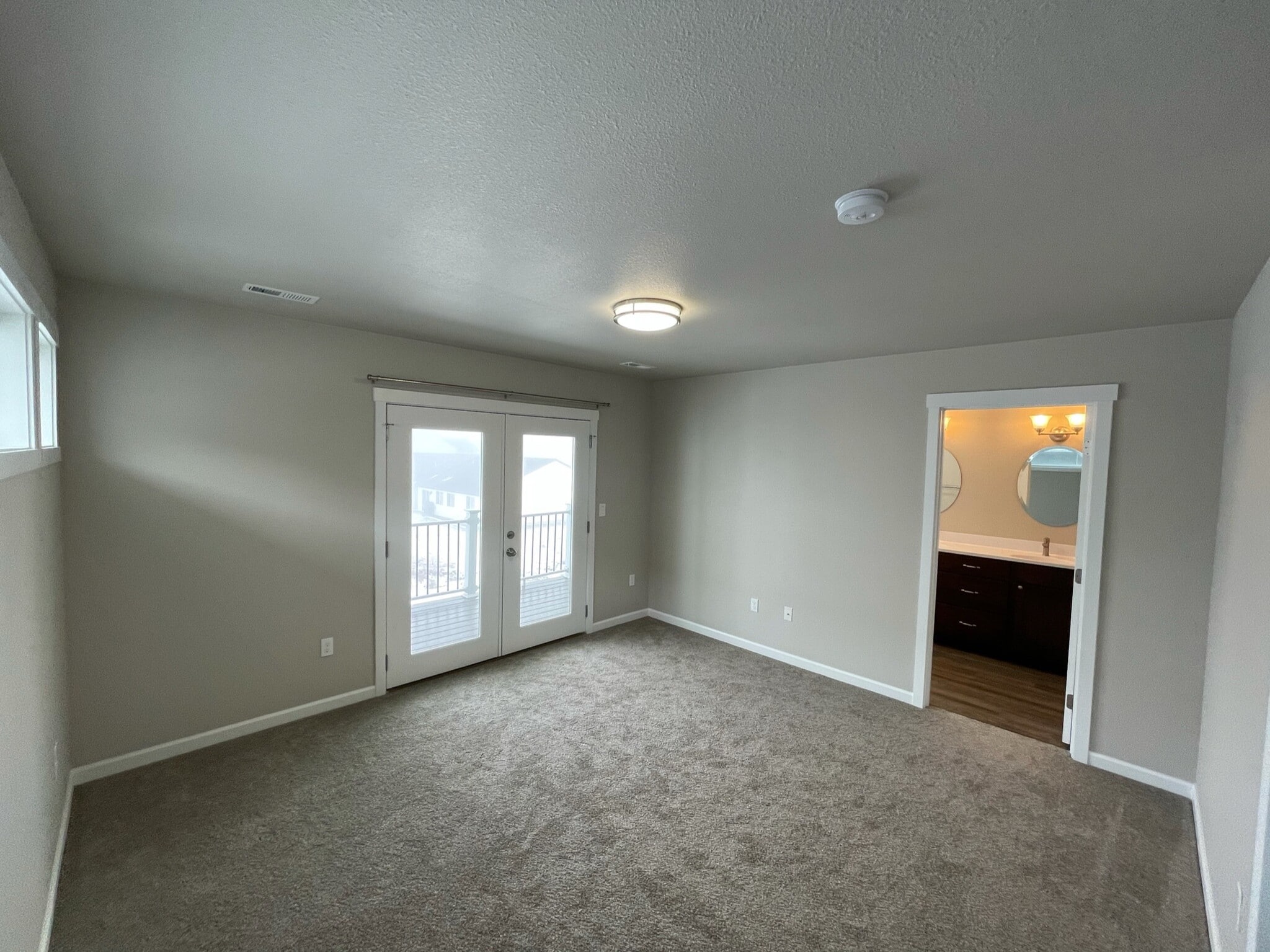 Master bedroom - 9010 W Winona Rd