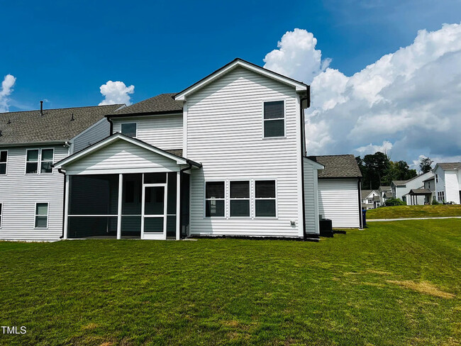 Building Photo - Like-New Home Near Downtown Fuquay with Mo...