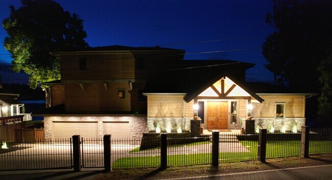 Building Photo - 2959 E Hayden Lake Rd