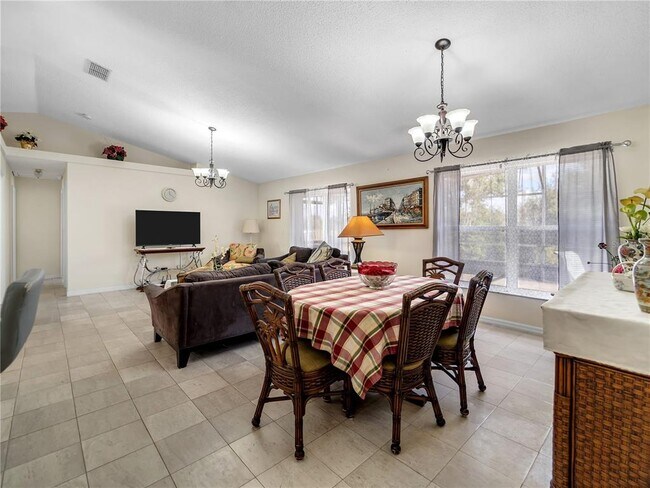 Building Photo - 15405 Margaux Dr