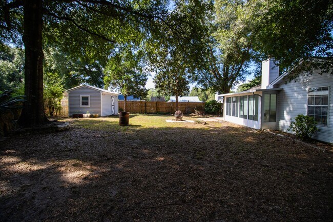 Building Photo - 3014 Windsor Cir