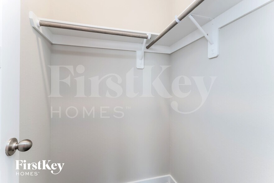 Building Photo - 18412 Idyllic Aly