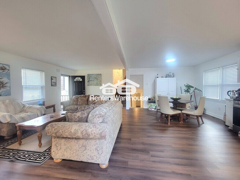 Building Photo - 7539 Pembrook Ct