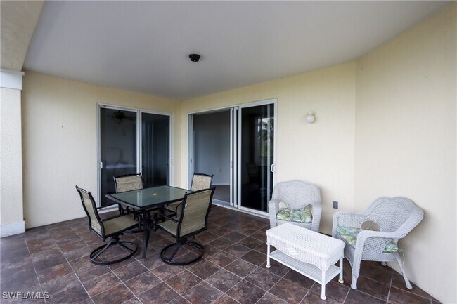 Building Photo - 20031 Sanibel View Cir