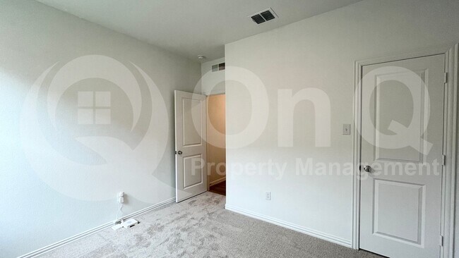 Building Photo - 3012 Chinkapin Ln