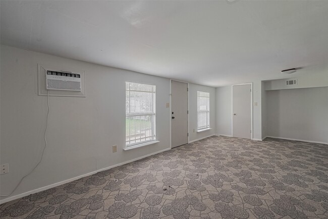 Building Photo - 4115 Mischire Dr