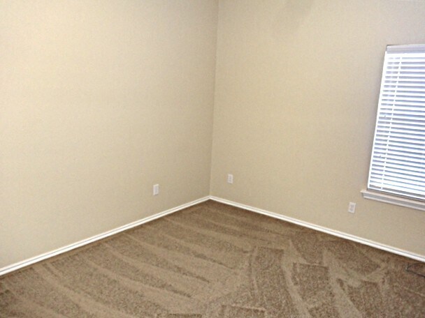 Building Photo - 6424 Payton Dr