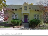 Building Photo - 118 College Pl