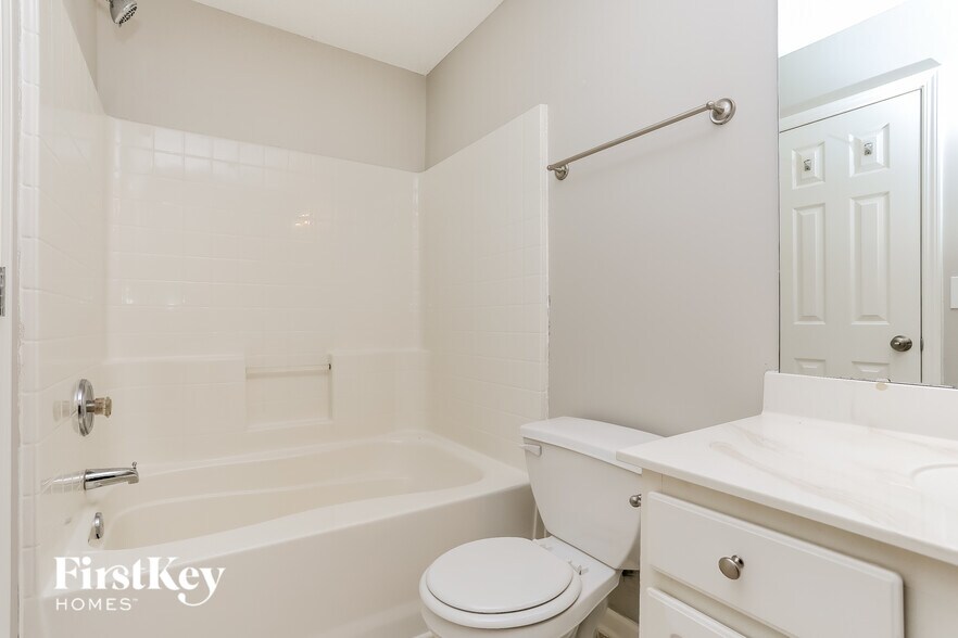 Building Photo - 11013 Feather Grass Ln