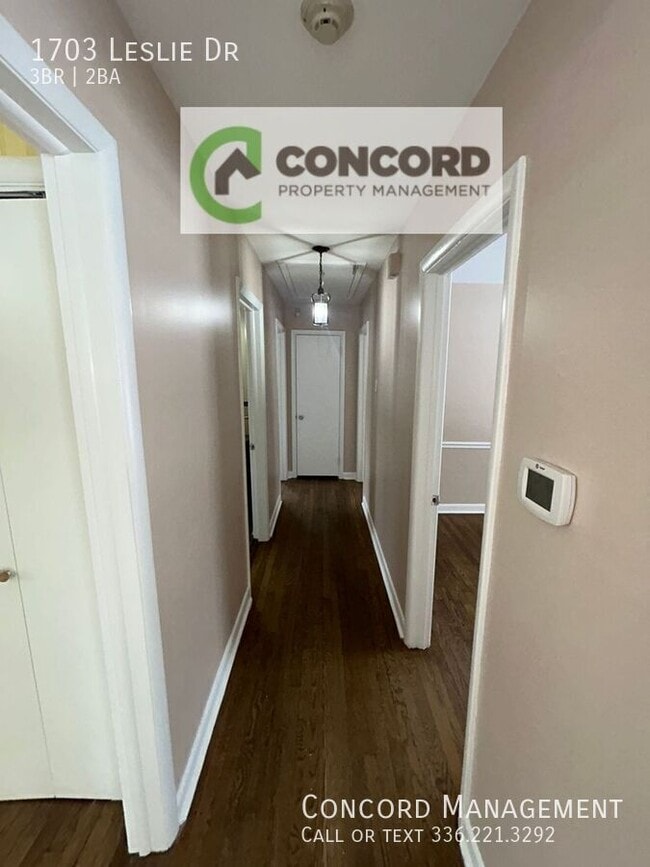 Building Photo - 1703 Leslie Rd