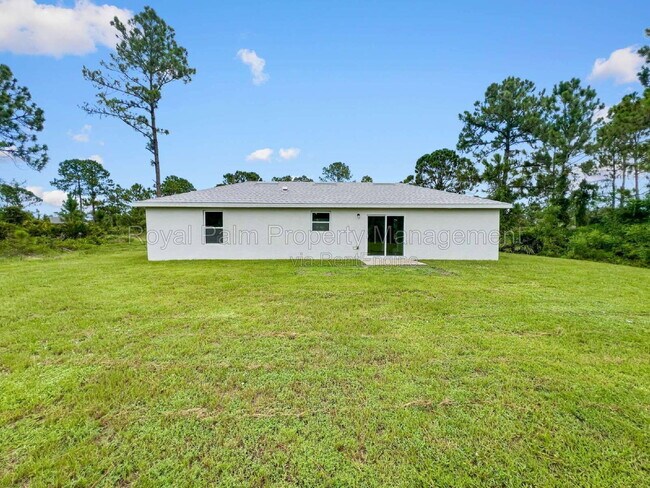 Building Photo - 580 Genoa Ave S