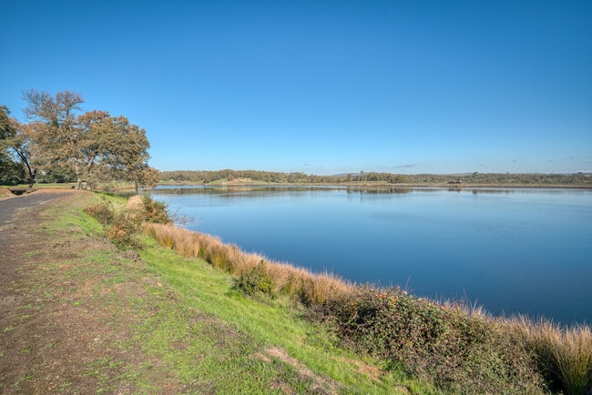 Building Photo - 6533 Chesbro Cir