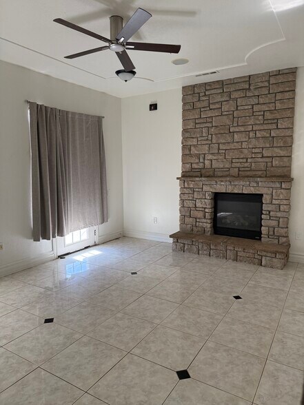 Building Photo - 31195 Lone Tree Rd