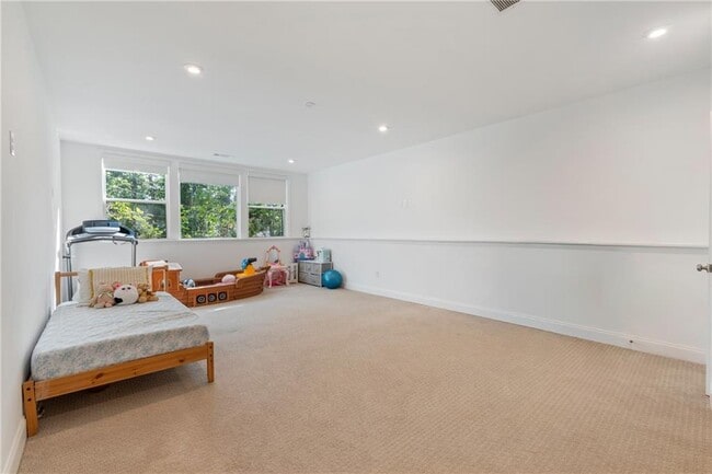 Building Photo - 8110 Scenic Ridge Wy