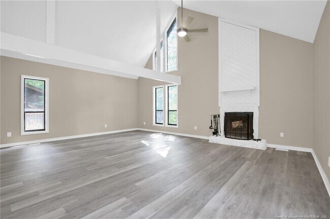 Building Photo - 325 Watergap Dr