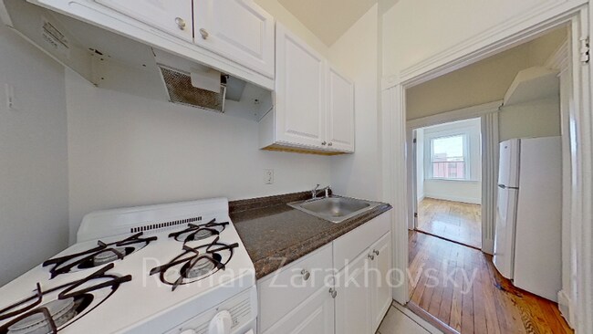 Building Photo - 1298 Commonwealth Ave