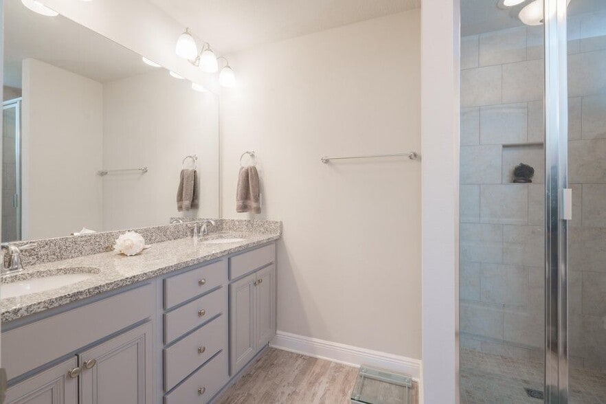 Building Photo - 90 Crossing Ln