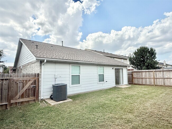Building Photo - 5718 Highbury Ct