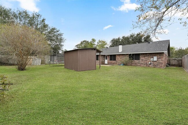 Building Photo - 21518 Greenham Dr