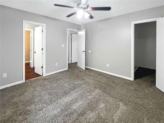 Building Photo - 8697 Embrey Dr