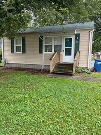 Building Photo - 2 Bedroom 1 Bathroom Single Family Home in...