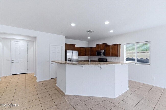 Building Photo - 10733 W Lariat Ln