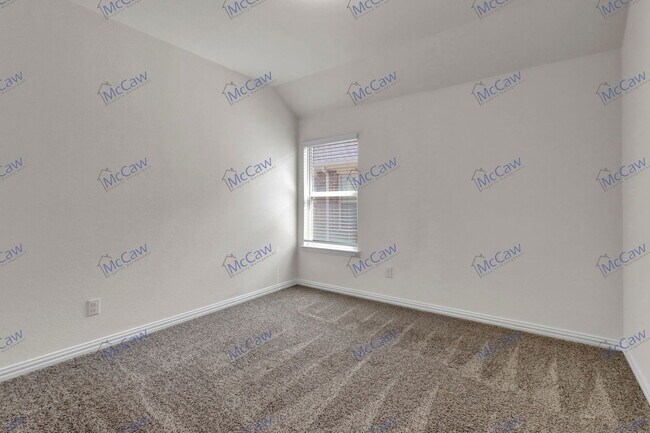 Building Photo - 1345 Francesca Dr