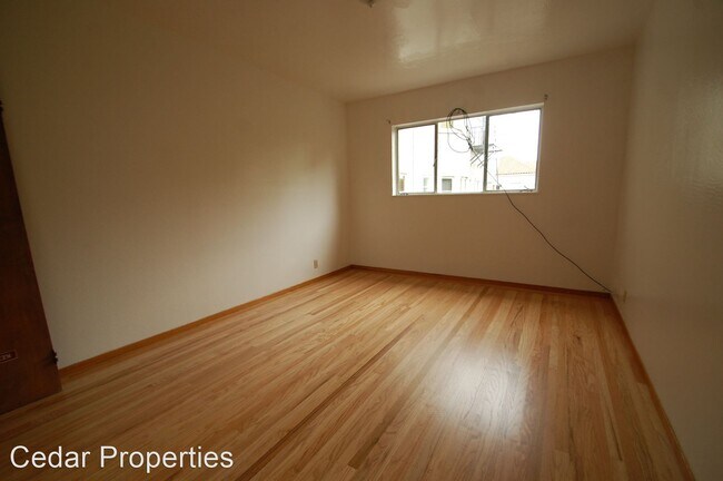 Building Photo - 2435 Hilgard Ave