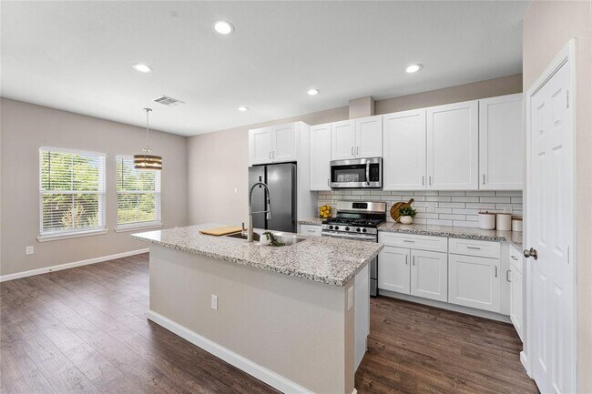 Building Photo - 5307 Groveton St