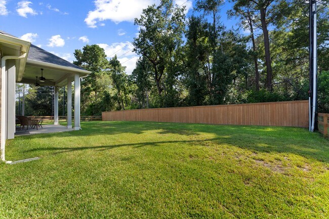 Building Photo - 522 Black Bronco Rd