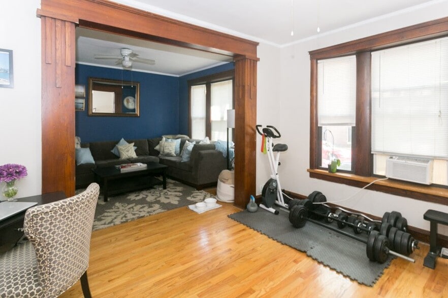 Building Photo - 3606 W Grace St