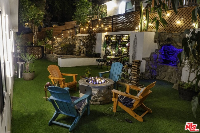 Building Photo - 1933 Lemoyne St