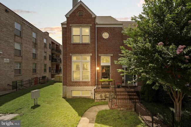 Building Photo - 626 N Payne St