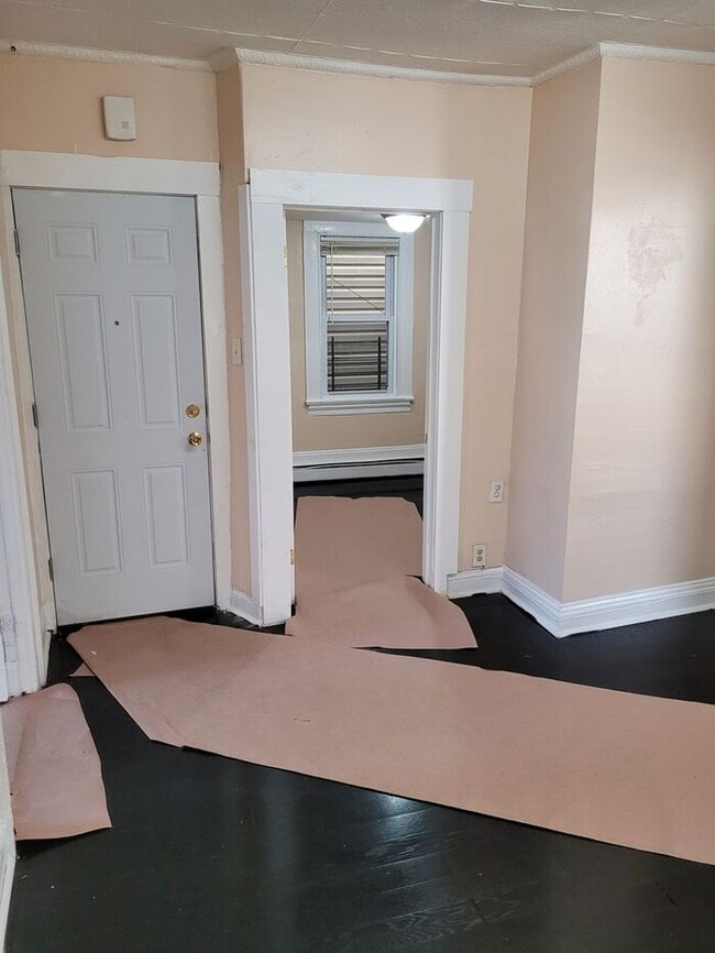 Building Photo - Three-Bedroom Apartment Near Public Transportation