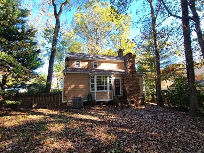 Building Photo - 3 BR, 2.5 BA in Crown Grant