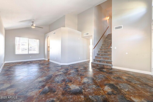 Building Photo - 15039 S 28th St