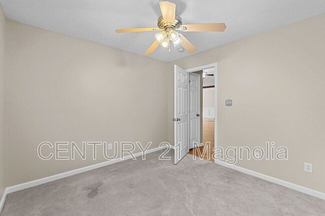 Building Photo - 284 High Meadows Cir