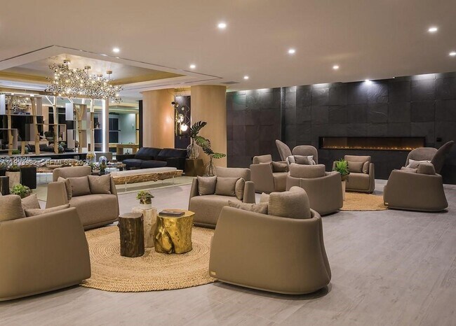 Building Photo - 488 NE 18th St