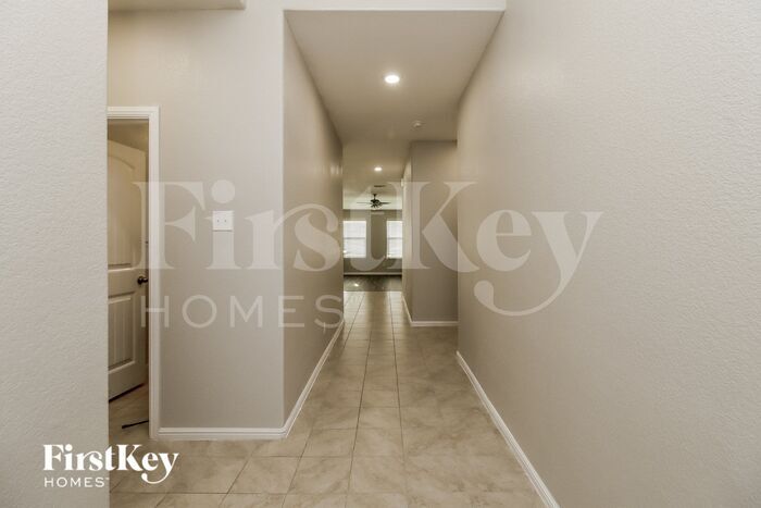 Building Photo - 7941 Mosspark Ln