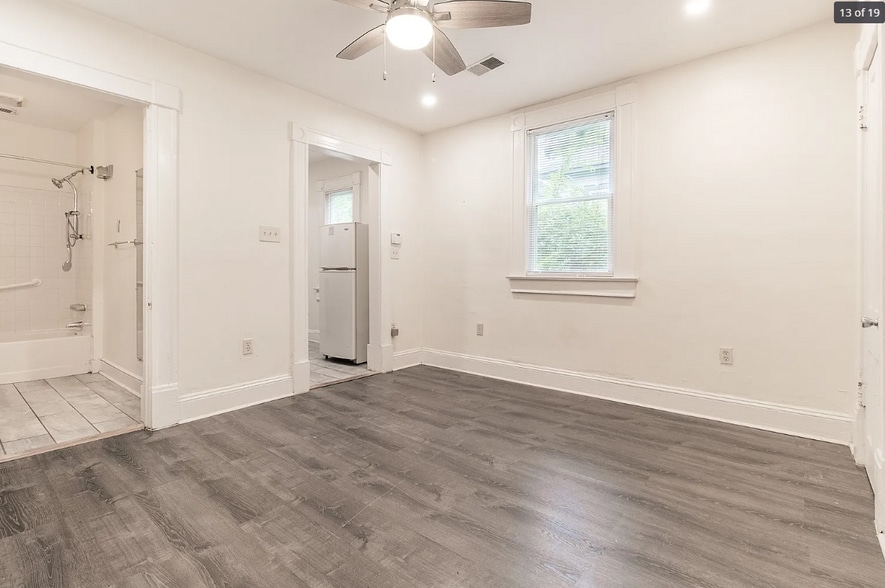 Building Photo - 689 Vernon Ave SE