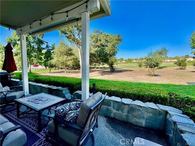 Building Photo - 33 Oak Knolls