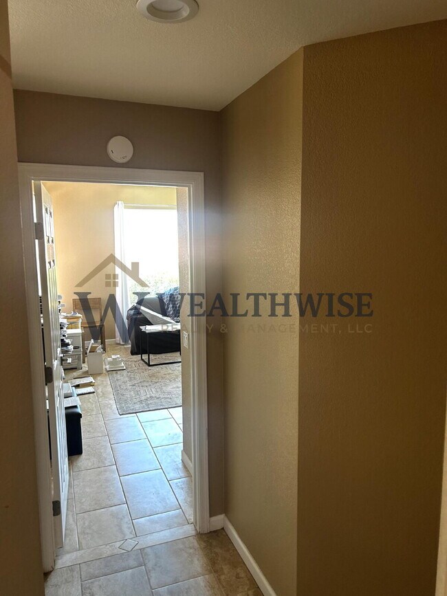 Building Photo - Luxurious 2 Bedroom 2 Bath Home for Rent in Sun City, Oro Valley 14286 N Wisteria Way, Oro Valley...