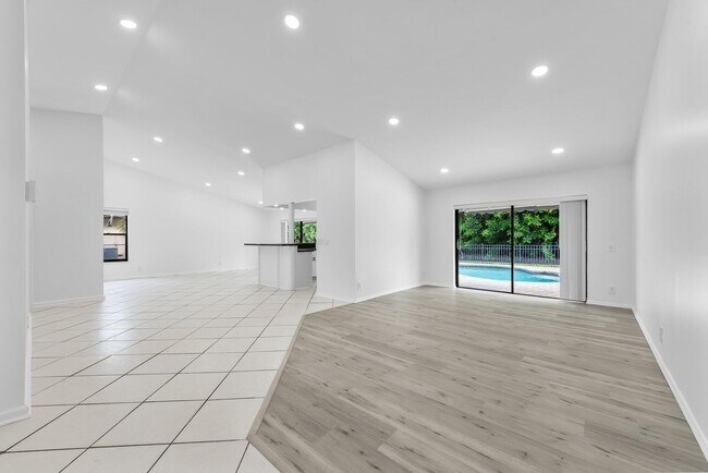 Building Photo - 9718 Lancaster Pl