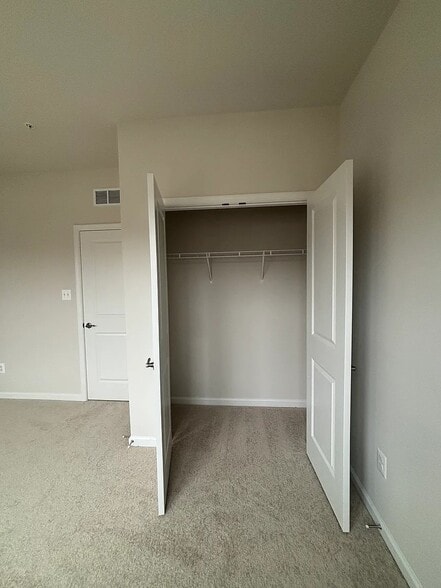 Bedroom - 6049 Beake St